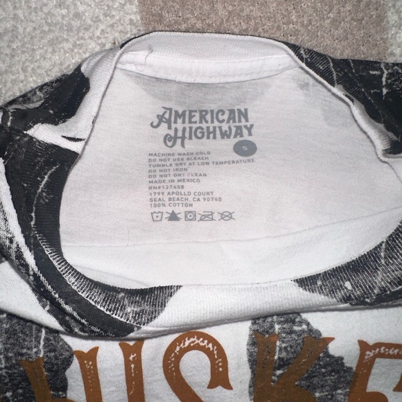 Graphic Tee - Picture 2 of 3